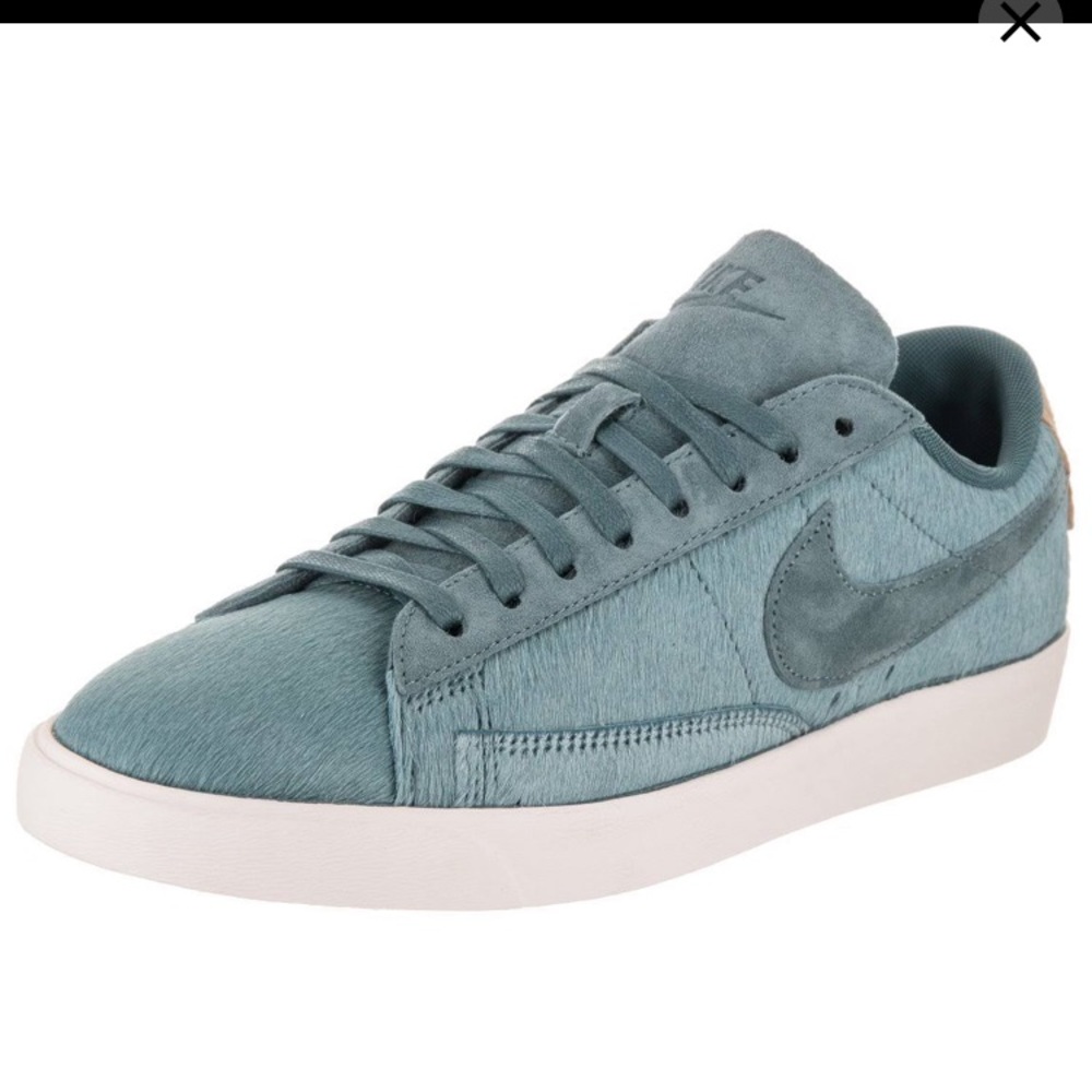 Nike Women Blazer Low Lx Casual Shoe